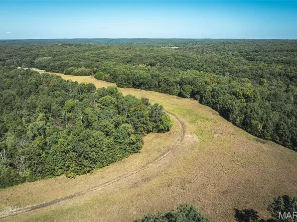 5225 Engledow Rd, De Soto, MO 63020