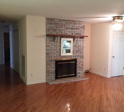3rd image of 15414 Keys Dr