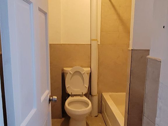 5th image of 608 Union Ave APT 3