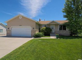 13975 S Shaggy Peak Dr, Riverton, UT 84096