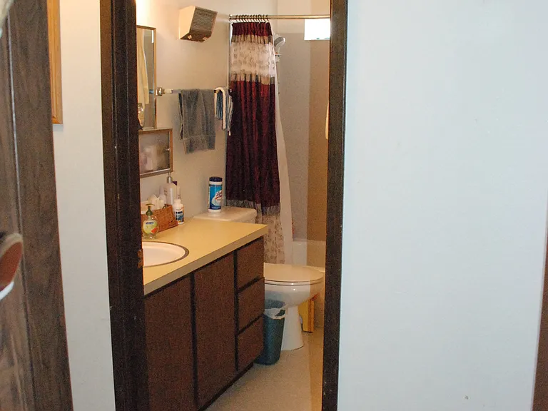2030 NW Turner Dr #B — Photo 10