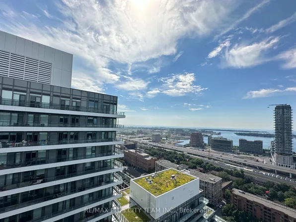 135 Lower Sherbourne St, Toronto, ON