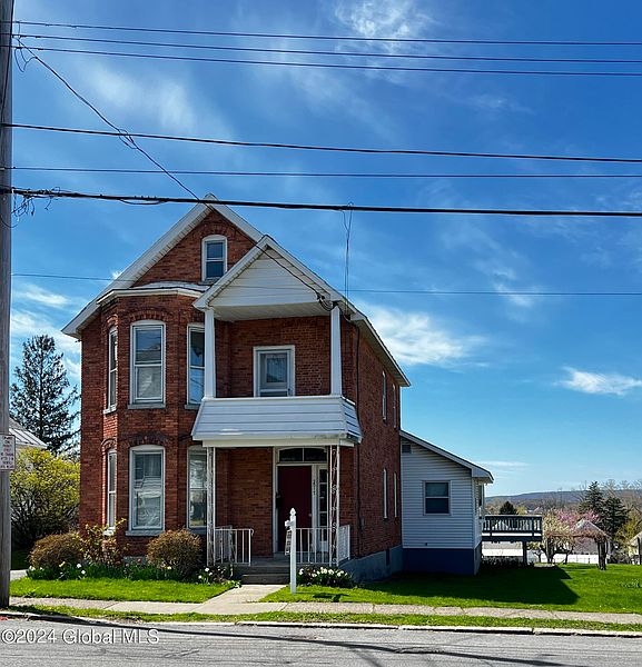 2nd image of 2017 Van Vranken Avenue