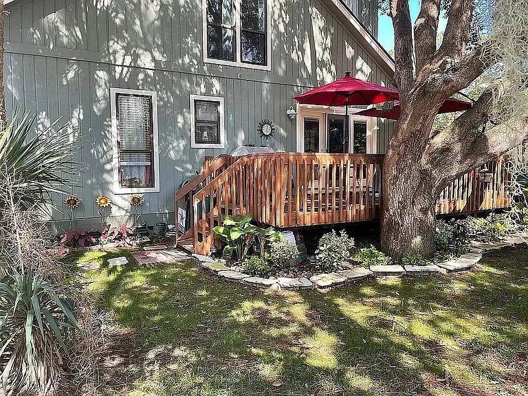 44 Salt Marsh Dr — Photo 2