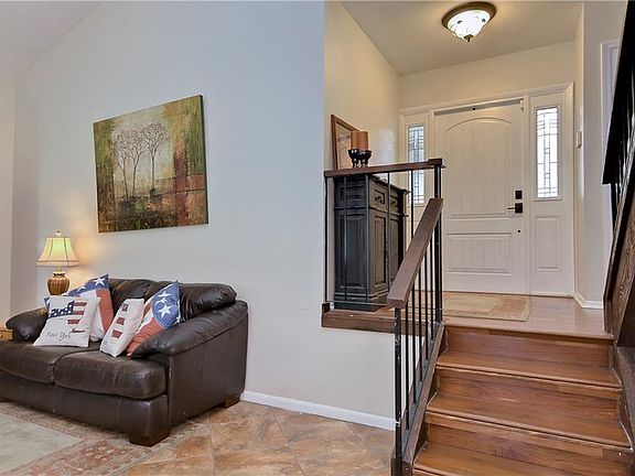 5th image of 14817 Saint Ives Pl