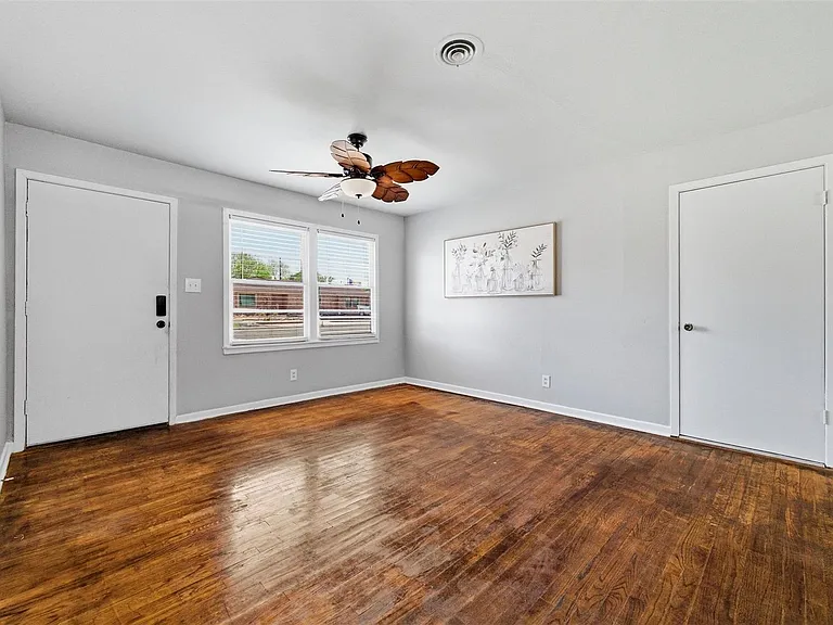 1308 Rose Ave — Photo 14