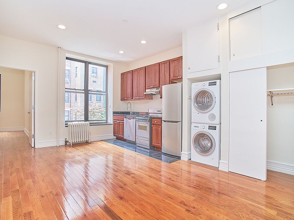1st image of 112 W 80th St #1RR