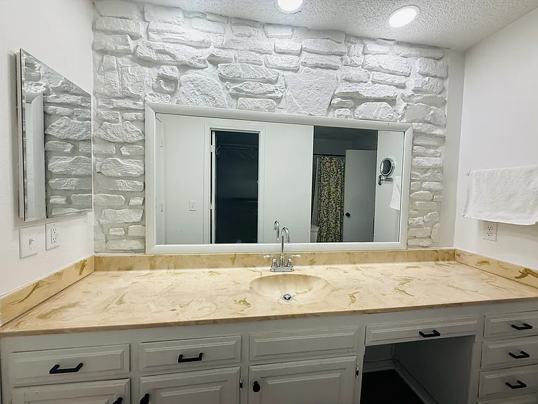 4 Chandler Ln — Photo 18