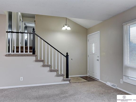 3rd image of 5029 S 49th St