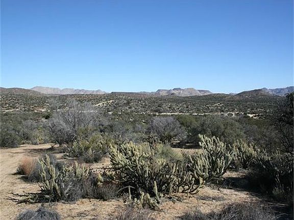3rd image of 00 Old Hwy #80