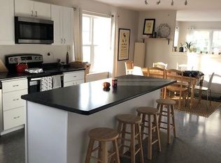 18 Elm St APT 2, Gorham, ME 04038