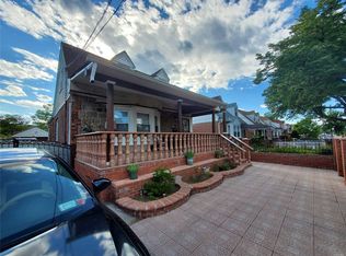 114-34 204th St, Saint Albans, NY 11412