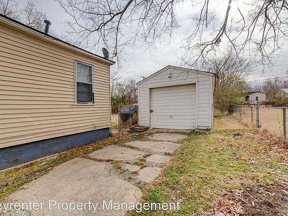 4th image of 3146 E Woodrow Pl
