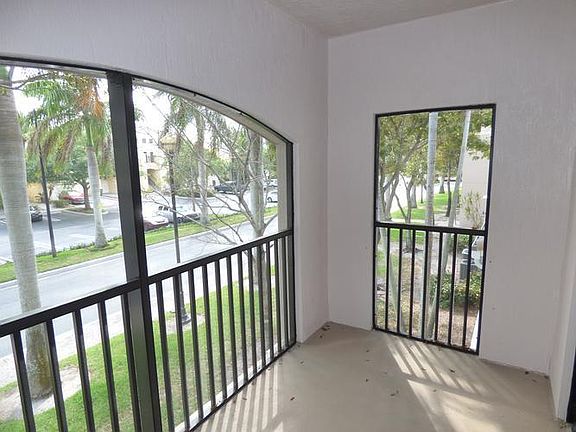 Screened In Patio Balcony