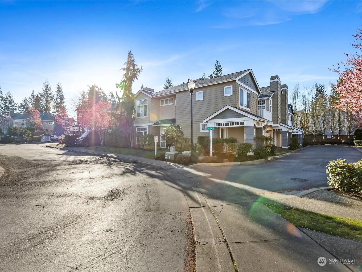 556 Anacortes Court NE #101 photo 1
