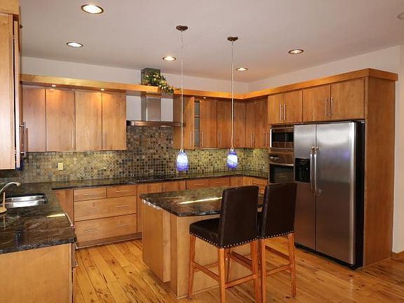 5th image of 5005 Terraceview Ln N