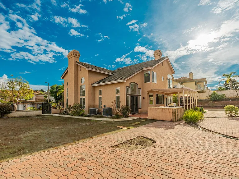 24123 Benfield Pl — Photo 44