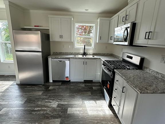 2nd image of 428 Donegal Dr