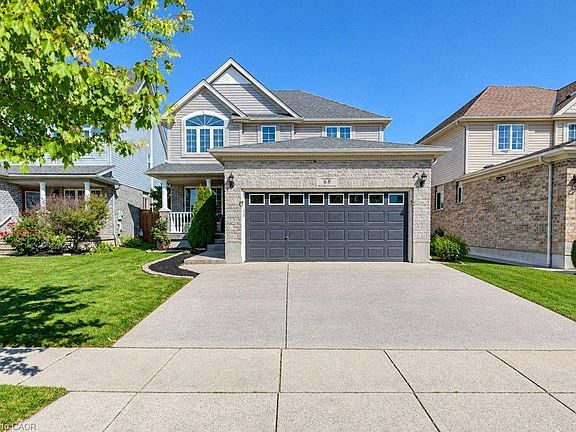 2nd image of 88 Decaro Cres