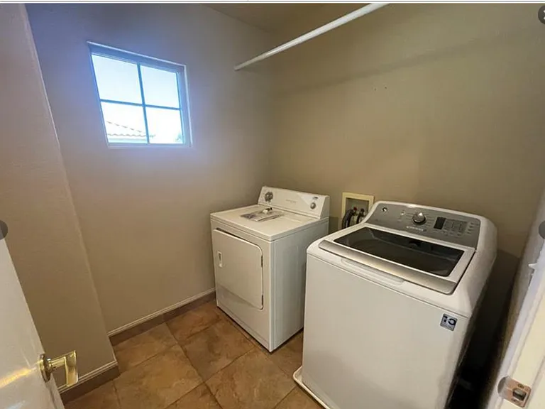 5947 Silver Trace Ct — Photo 6