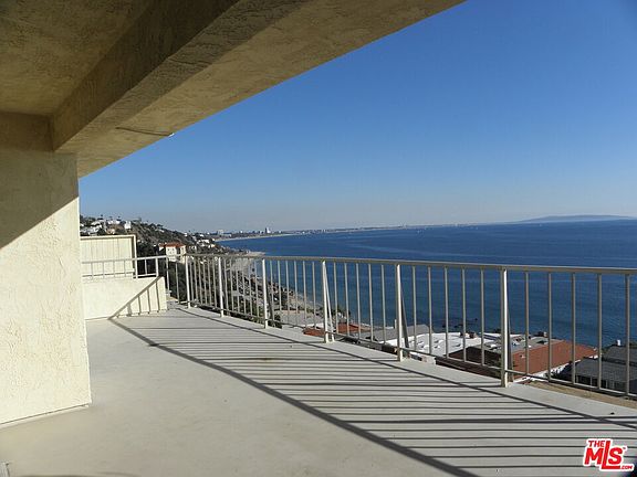 3rd image of 18203 Coastline Dr APT 15