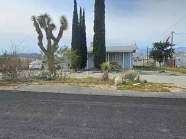 7328 Warren Vista Ave, Yucca Valley, CA 92284