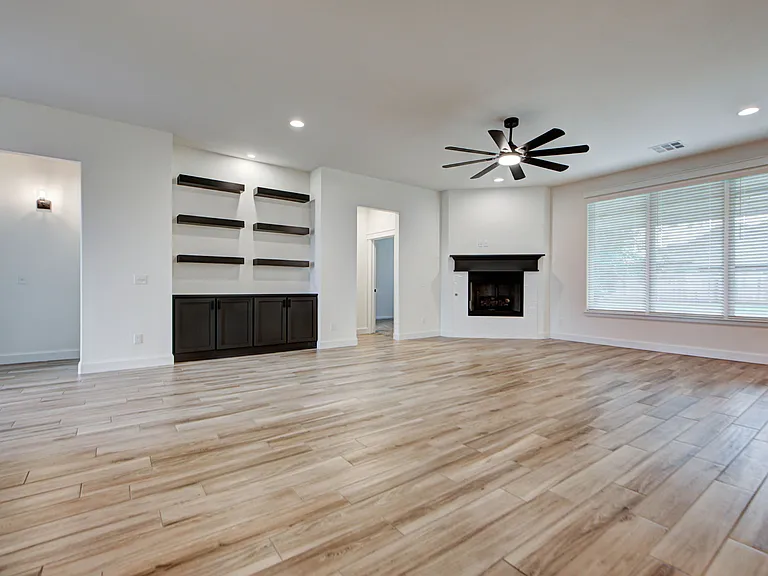 3027 Pescara Dr — Photo 12