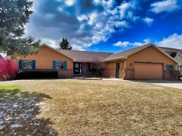 2413 W Roselawn Dr, Appleton, WI 54914
