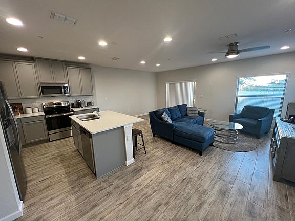 1st floor living and dining area