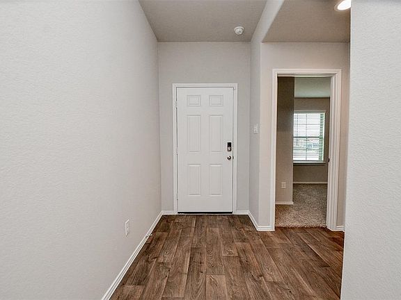 4th image of 6303 Graham Bend Ln