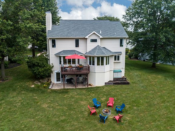 4th image of 606 Aurora Ln