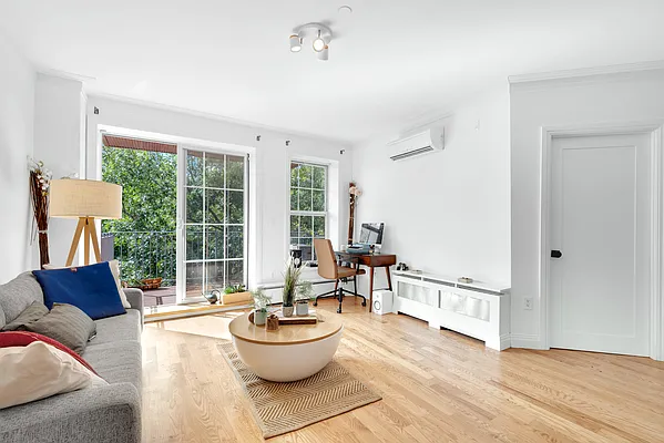 Sold by Bond New York | media 1