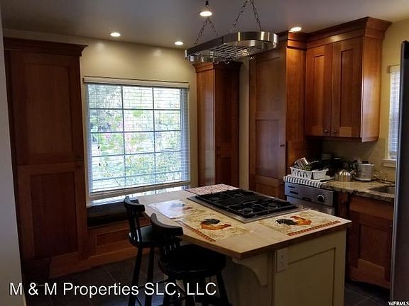 5th image of 3376 S Crestbrook Ln