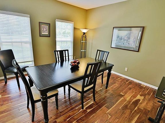 3rd image of 2108 Sycamore Hills Dr