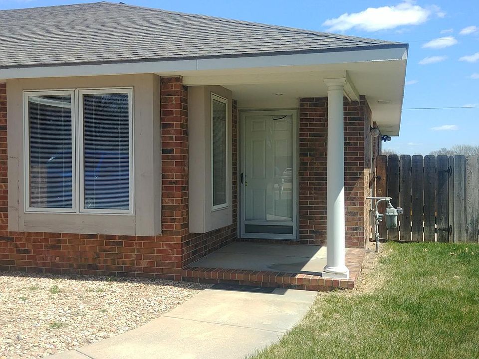 1st image of 2902 Nottingham Dr