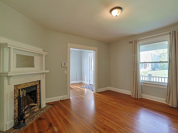 4th image of 6215 Manuel St