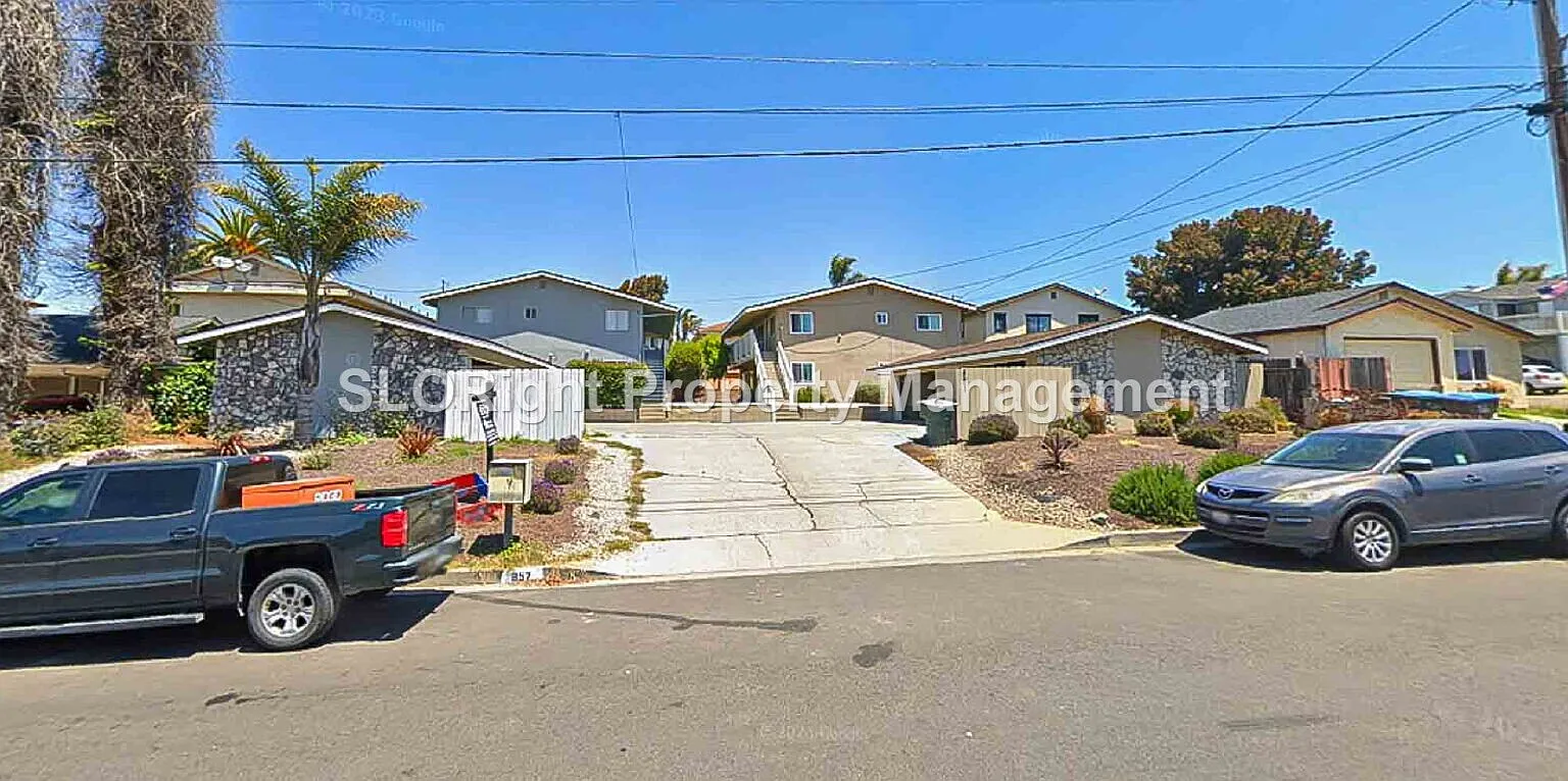 857 Manhattan Ave — Photo 1