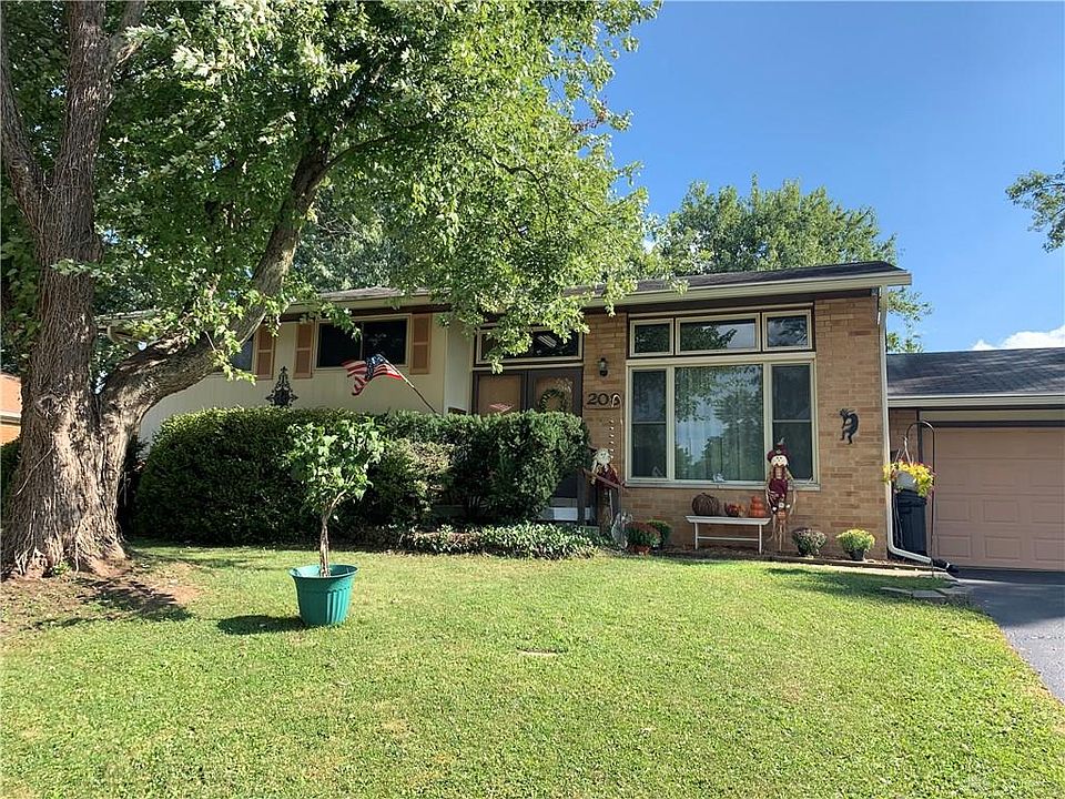 1st image of 208 Katy Ln