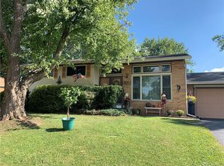 208 Katy Ln, Englewood, OH