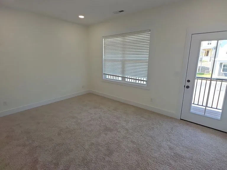 1334 Belfair St — Photo 7