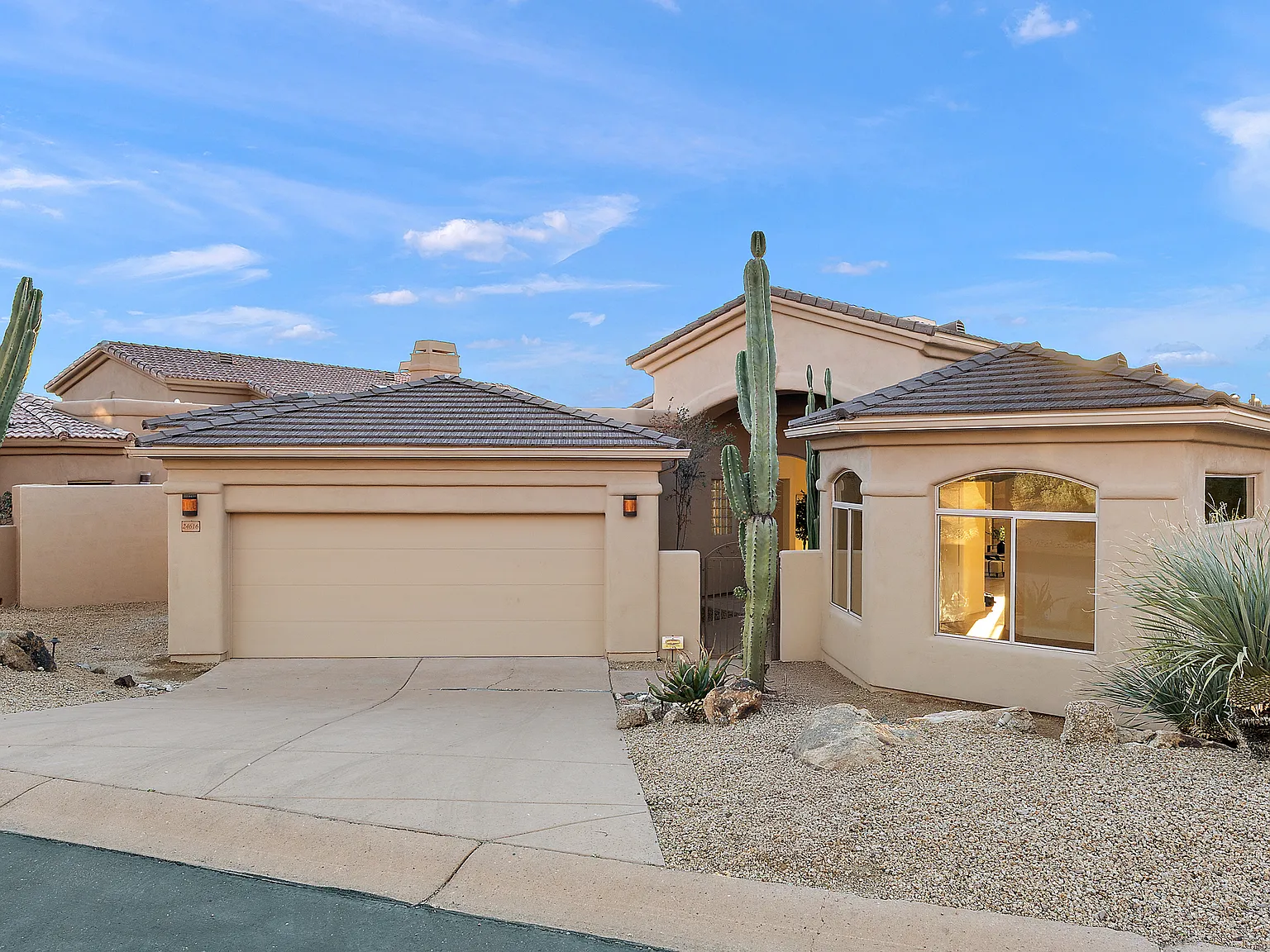 3 bed, 2.5 bath, 3107 sqft, $12,000 — Photo 1