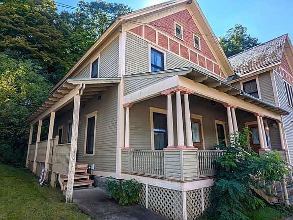 3rd image of 3744 Main St