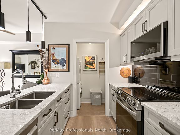 4th image of 391 James St W #302