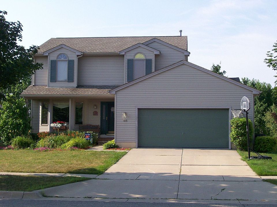 1st image of 455 Woodland Dr W