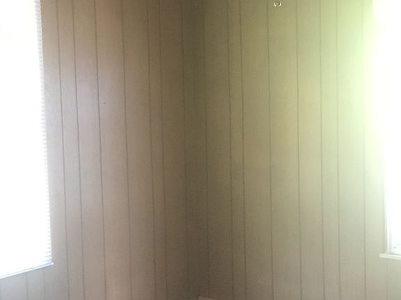5th image of 1504 E Unaka Ave