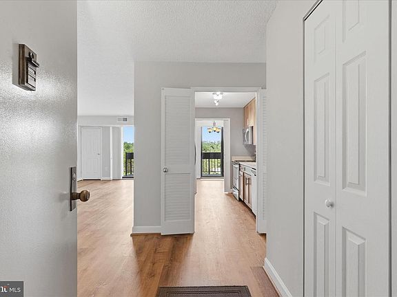4th image of 5300 Holmes Run Pkwy APT 707