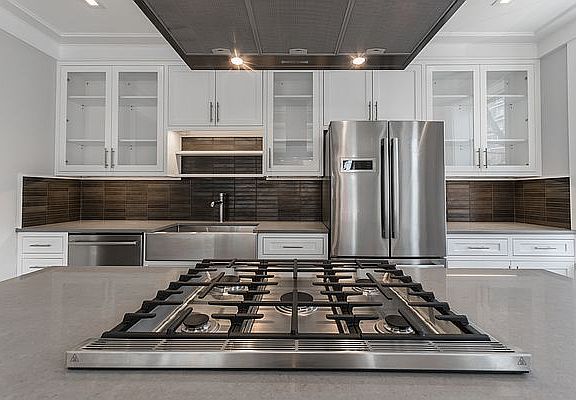 4th image of 301 W 17th St APT 5E