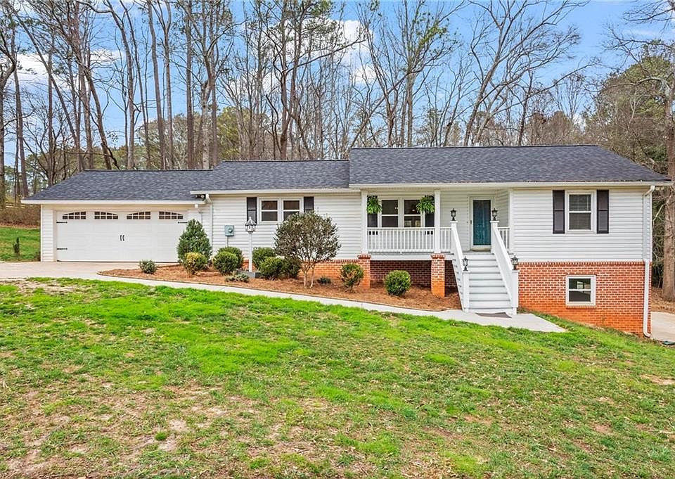 1st image of 462 Arbor Hill Rd