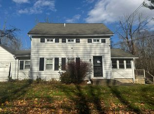 8 Camp Hill Rd, Pomona, NY