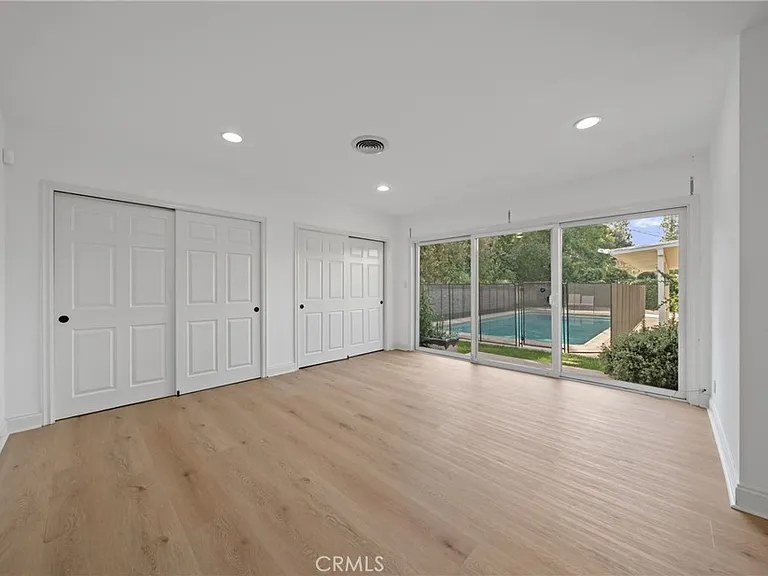 23000 Brenford St — Photo 26